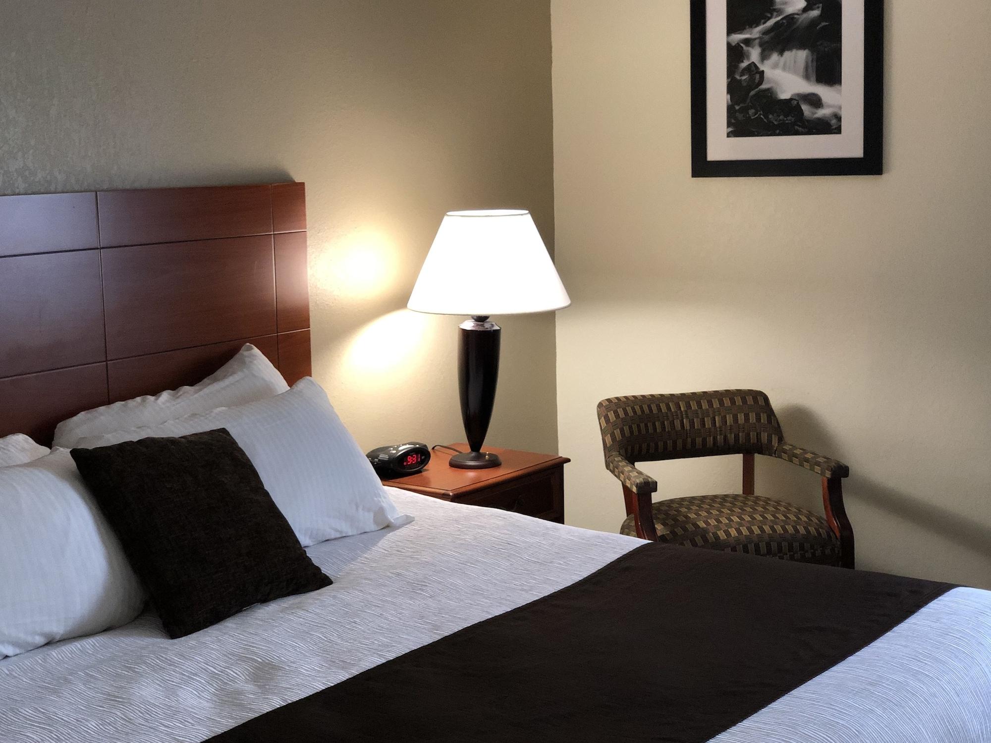 Best Western Plus Augusta Civic Center Inn Exterior photo