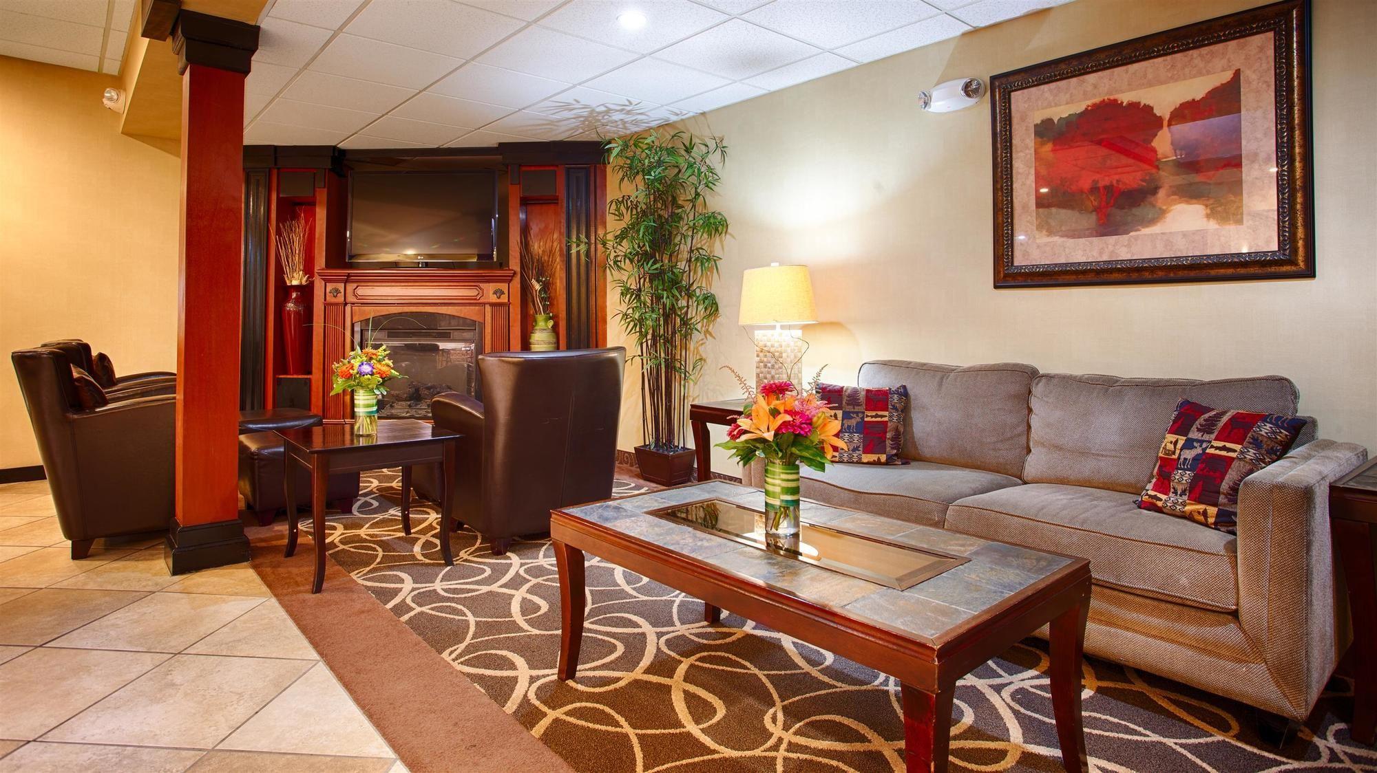 Best Western Plus Augusta Civic Center Inn Exterior photo